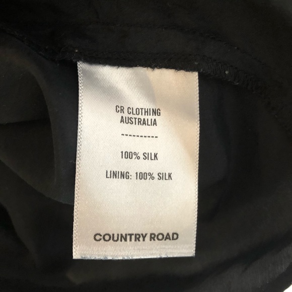 COUNTRY ROAD 100% Black Silk Camisole Size XS, buckle detail, zipper, straps - Picture 8 of 12